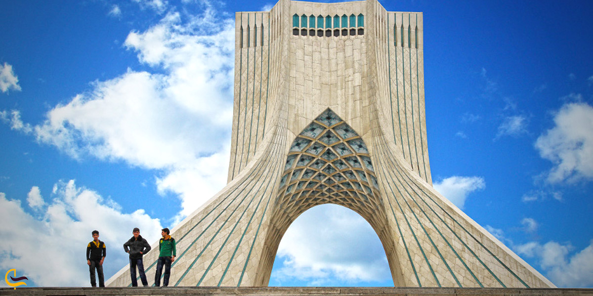 میدان آزادی تهران
