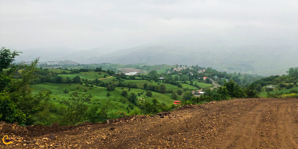 مسیر دسترسی به دریاچه ویستان