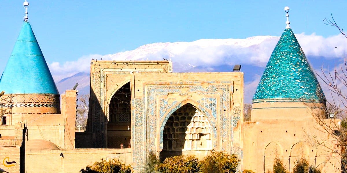 از شناختهشدهترین جاهای دیدنی شاهرود | آرامگاه بایزید بسطامی