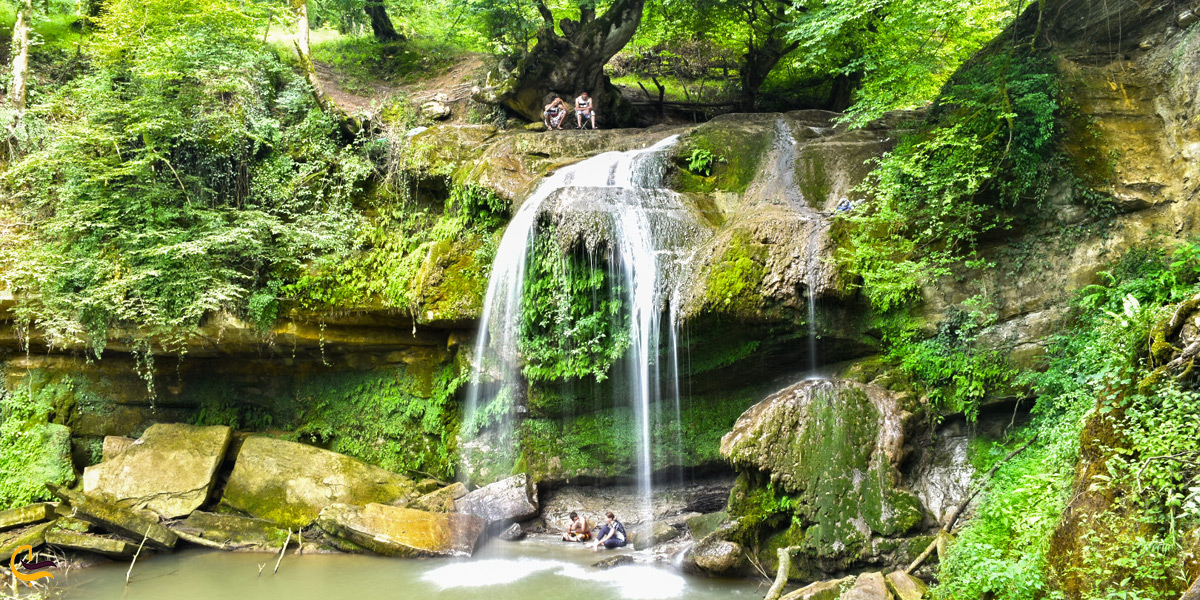 سرگرمی و خوش‌گذرانی در هفت آبشار تیرکن