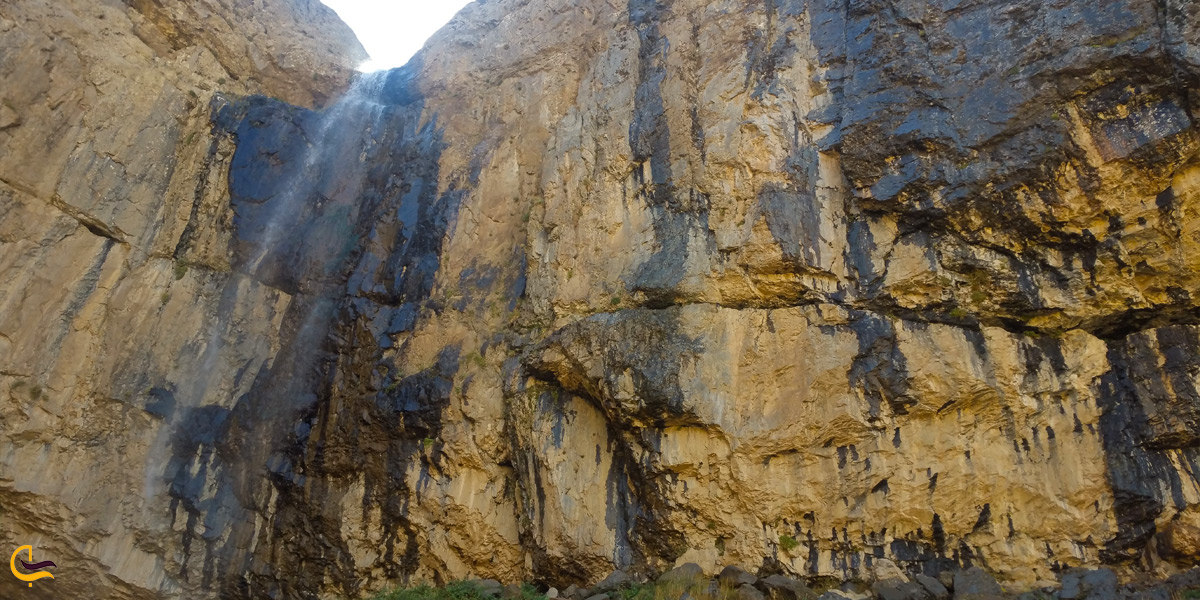 آبشار خور نزدیک تهران