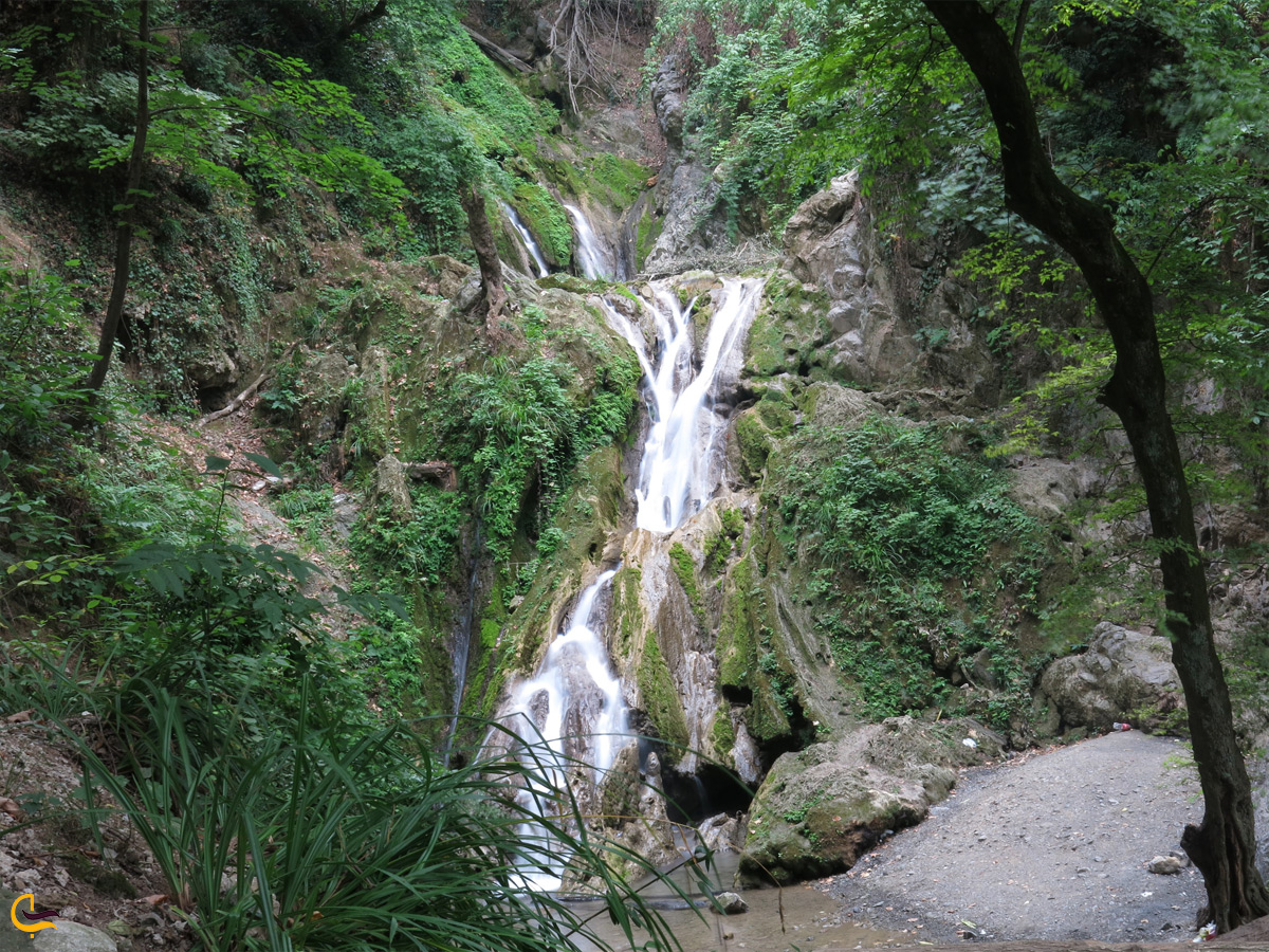 نمایی زیبا از آبشار کبودوال