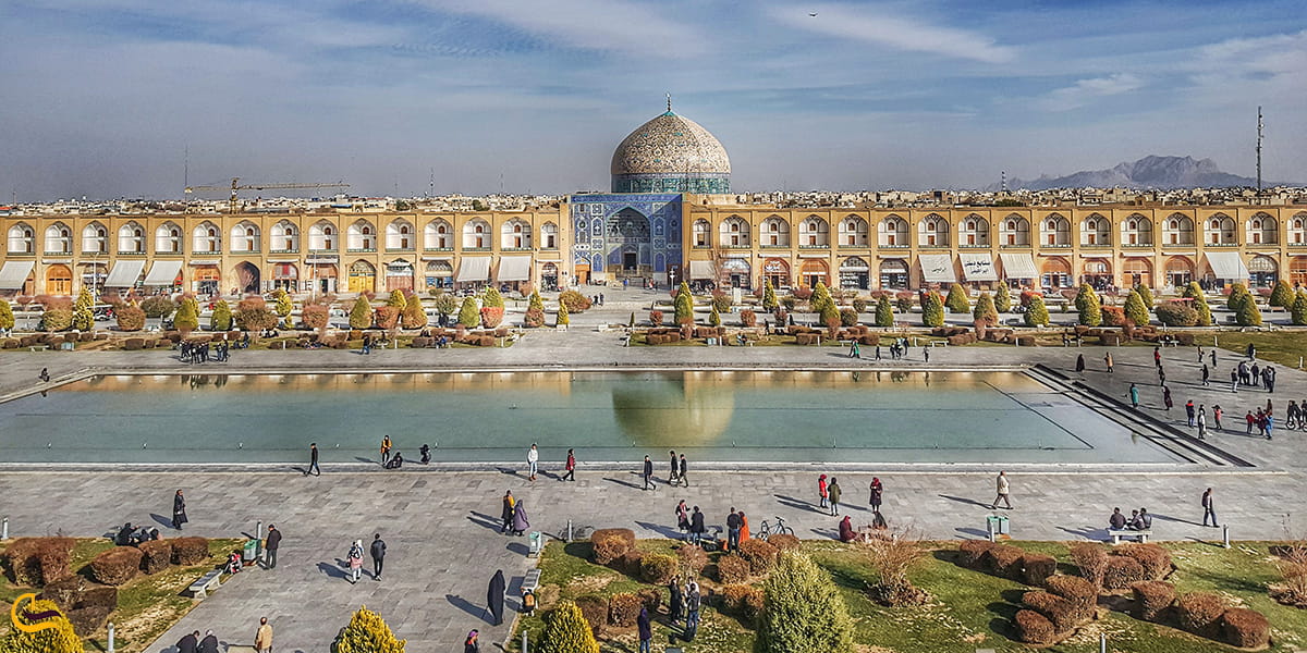 مسجد شیخ لطف الله در میدان نقش جهان