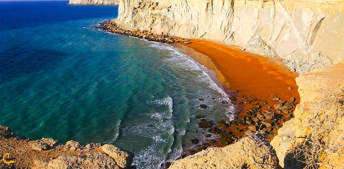 عکس زیبا از طبیعت مکران و سواحل مکران در تابستان تصویر صلح دریا و بیابان در یک قاب