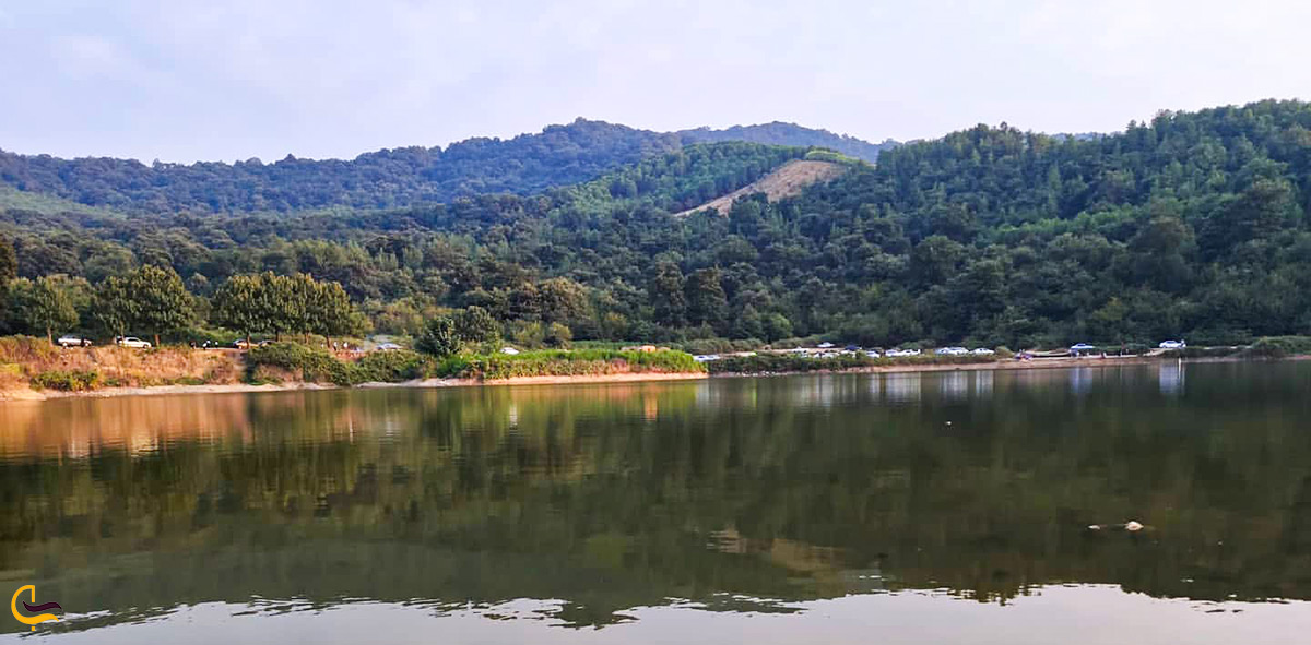 ماهیگیری در دریاچه پرآب روستای توشن