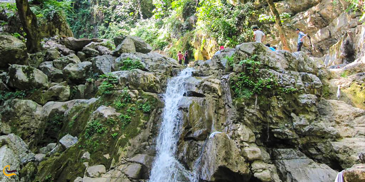 اولین آبشار مجموعه آبشارهای شیرآباد