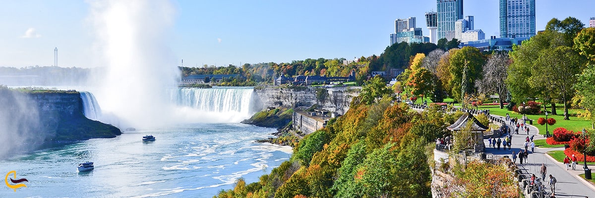 تصویر زیبای قایق سواری در کانادا