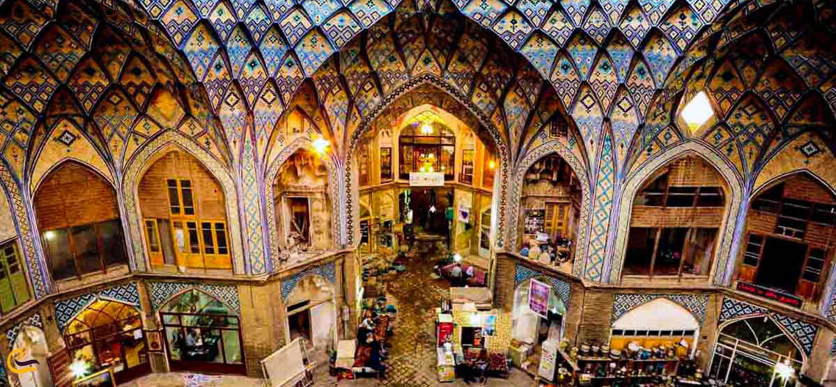 نمای داخلی بازار قیصریه