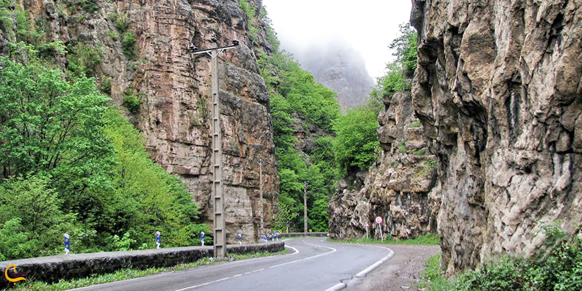 نمایی از جاده کرج-چالوس