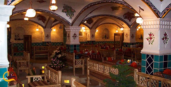 تصویر نمای زیبای داخلی رستوران کته ماس شیراز
