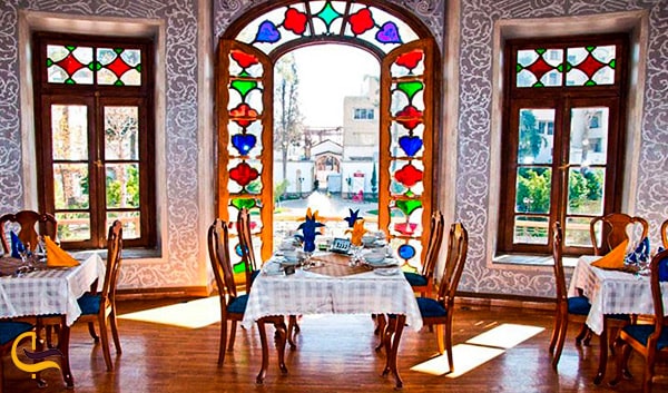 تصویر رستوران زیبای سرای فرهنگی تجار در شهرشیراز