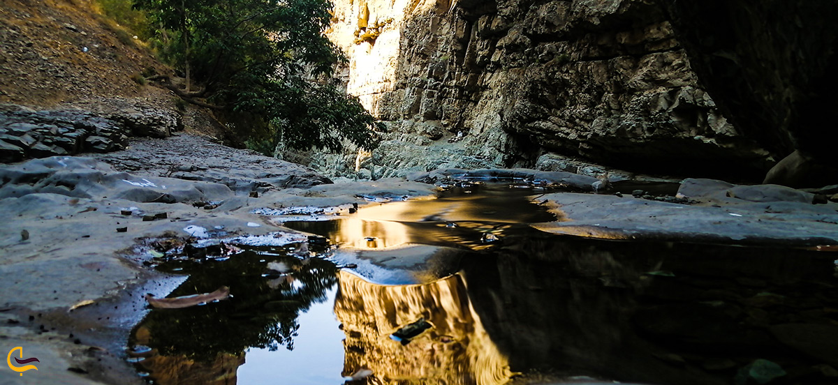 رودخانه منتهی به آبشار هفت چشمه در البرز