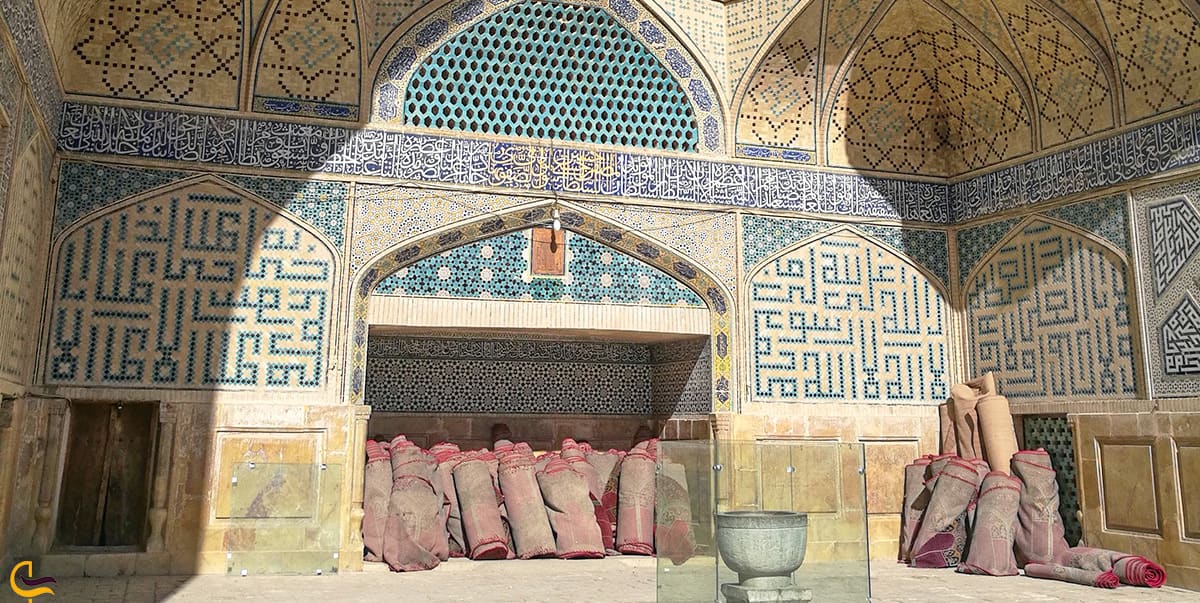 معماری زیبای مسجد عتیق اصفهان