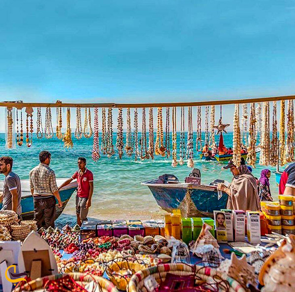 خرید سوغاتی از بازارچه ساحلی جزیره زیبای لاوان