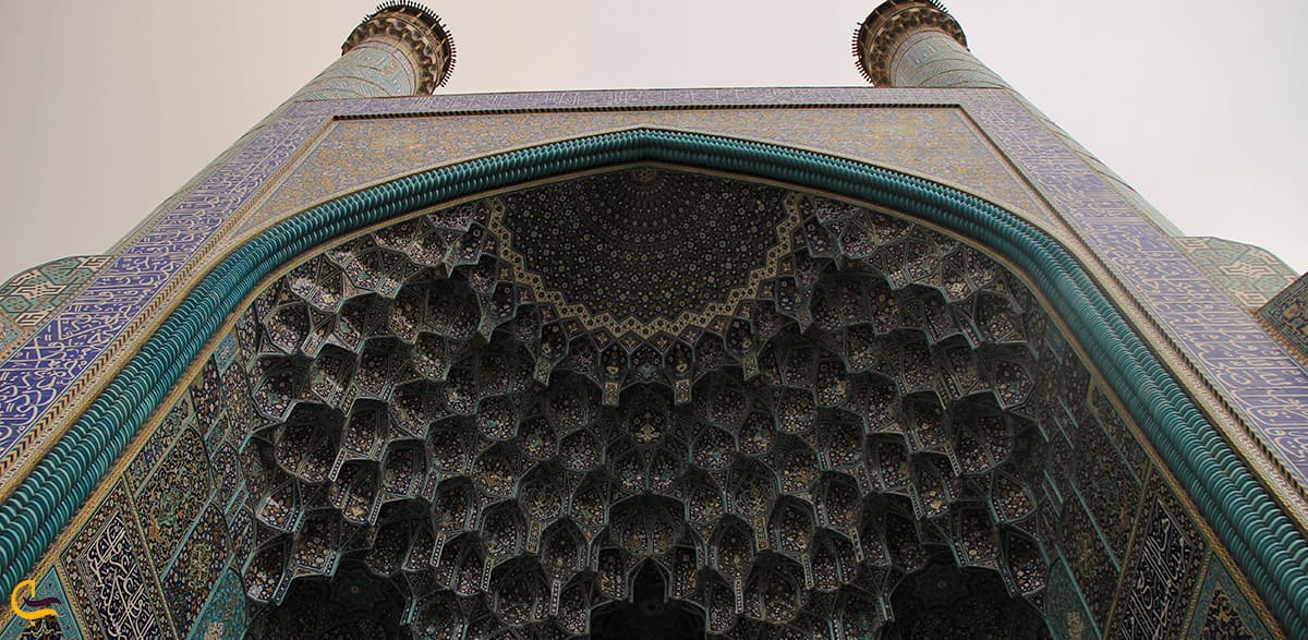 تاثیرگذاری معماری مسجد جمعه یا عتیق بر معماری شهر اصفهان