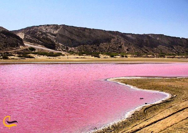 خوش رنگ ترین دریاچه ایران