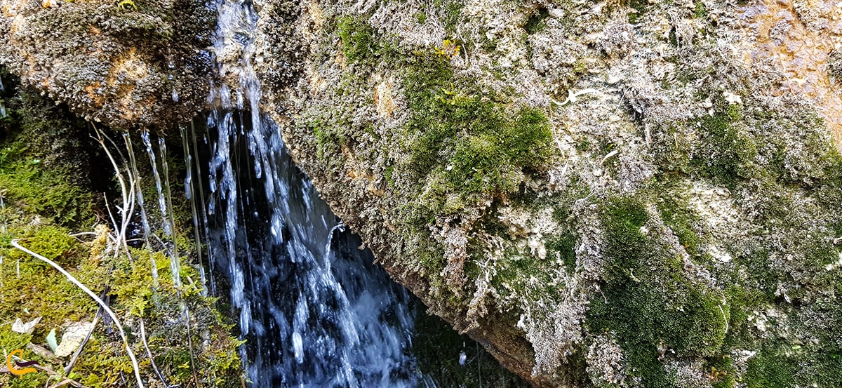 آبشار مارگون از جاذبه های دیدنی فارس و زیبای نمای کلی این آبشار