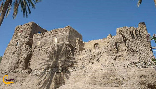 قلعه نیکشهر قلعه ۲۰۰۰ ساله سیستان بلوچستان