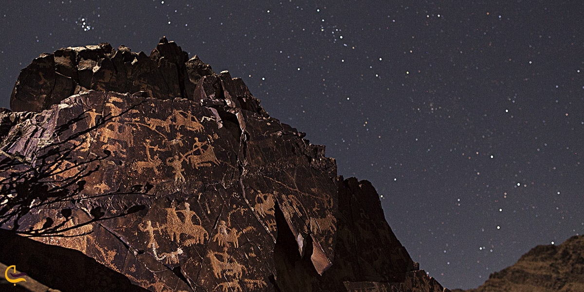 سنگ نگاره های دره نگاران در سراوان