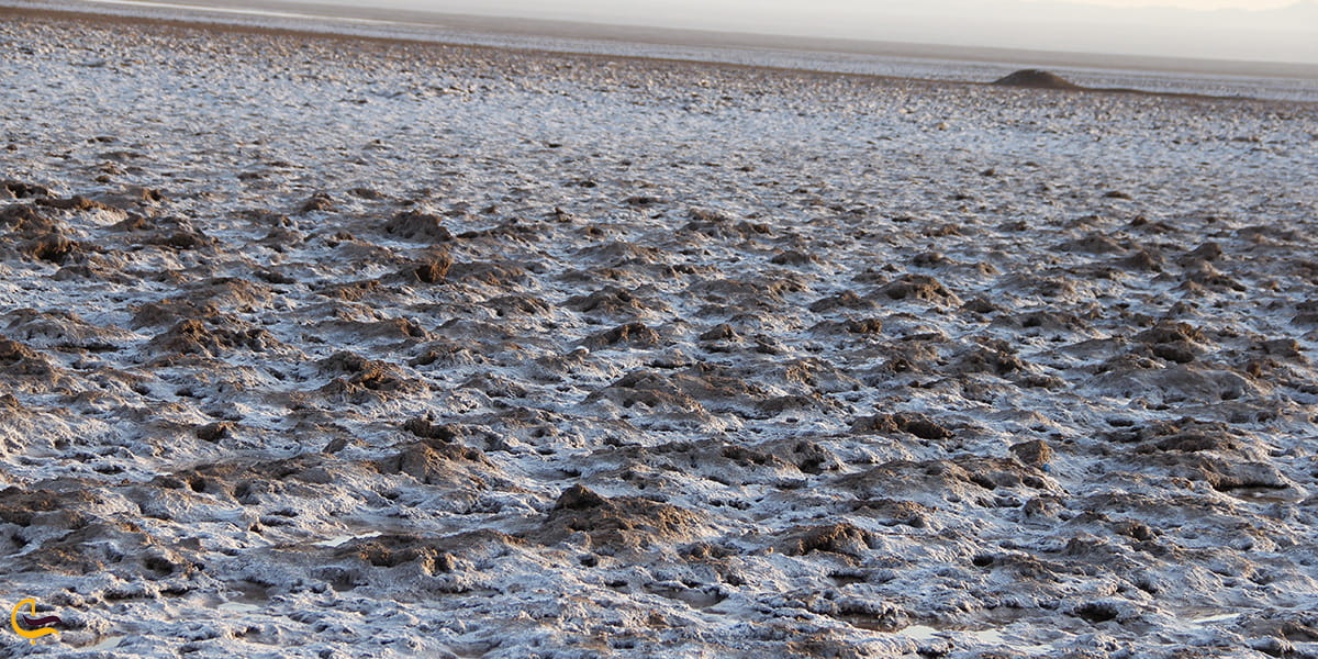 دریاچه نمک خور در فصل تابستان