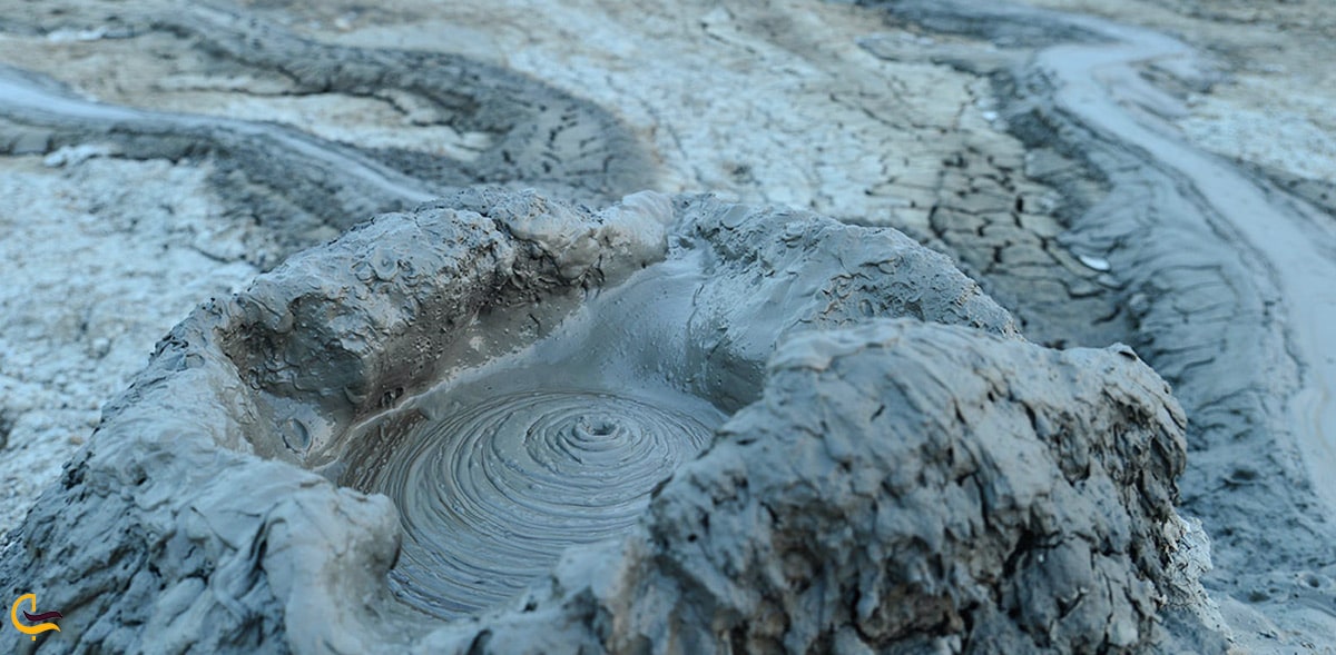 قله کوه گل افشان پابهار در بندر تنگ