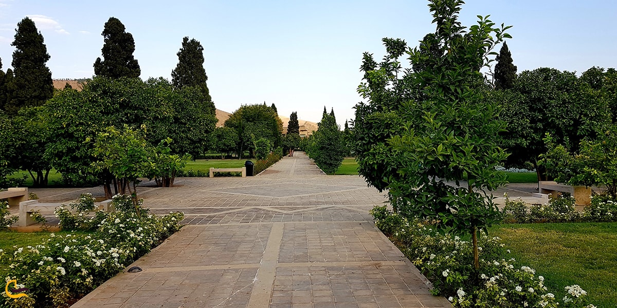 باغ زیبای جهان نما در شیراز