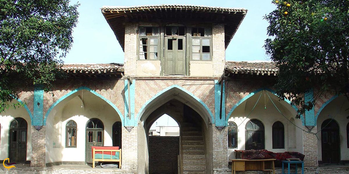 تصویری از مدرسه عمادیه به‌عنوان یکی از جاهای دیدنی گرگان