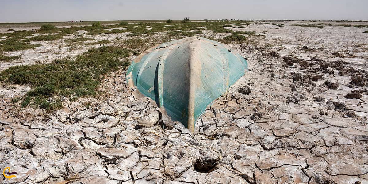 بستر رودخانه هیرمند