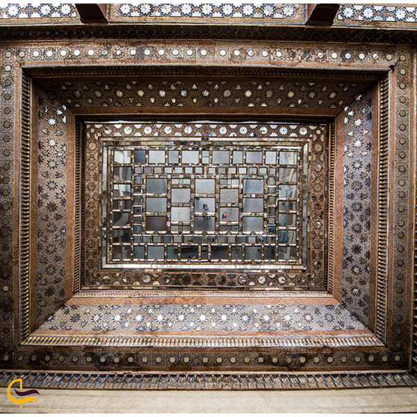 تالار آینه در کاخ چهل ستون