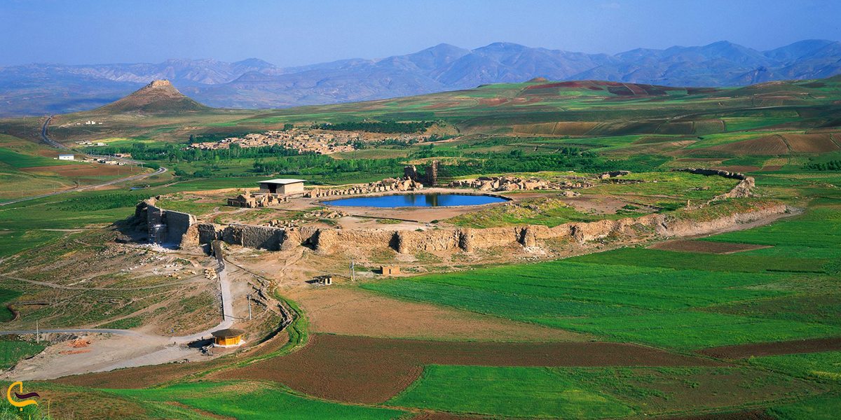 نمایی از تپه قلعه سلیمان در تنگراه