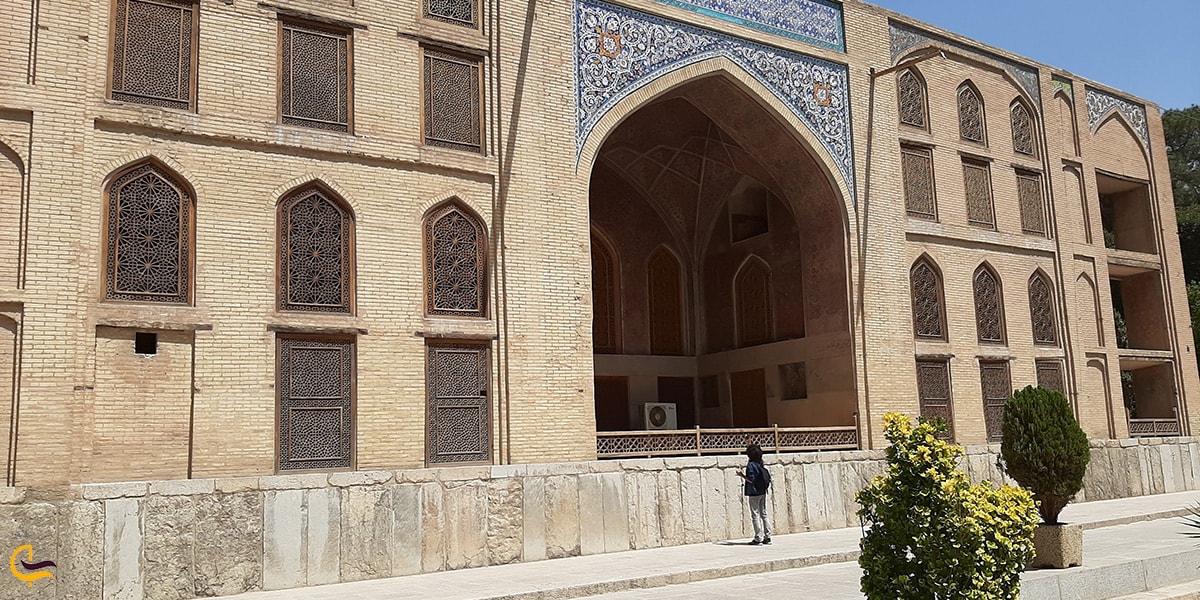 زیبایی و اصالت کاخ ایرانی چهلستون