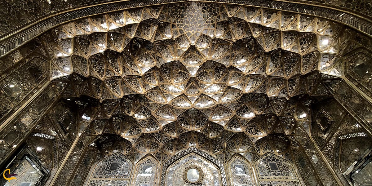 تماشایی ترین تالار کاخ چهل ستون تالار آینه ها