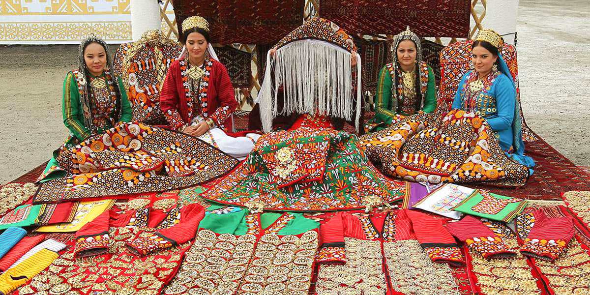 تصویری از سوغاتی و صنایع دستی در بندر ترکمن