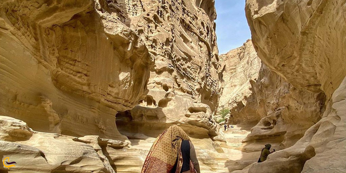 نمایی از ابتدای مسیر تنگه چاهکوه