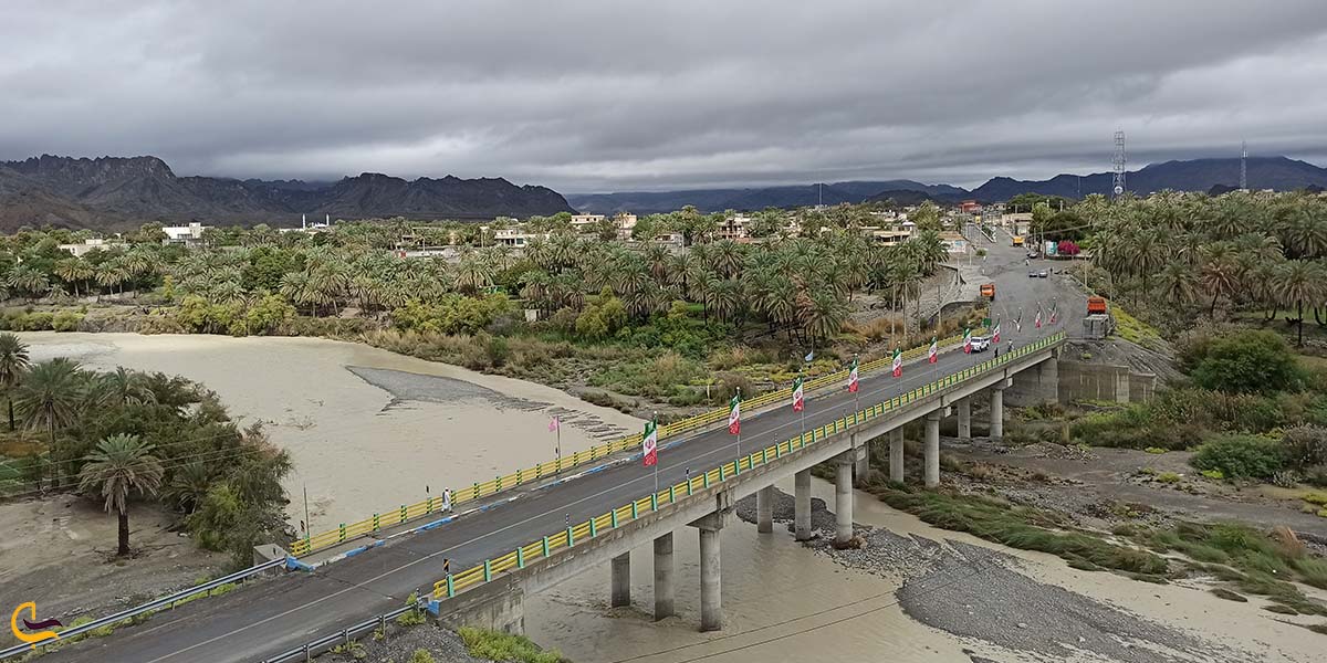 جاذبه های نیکشهر