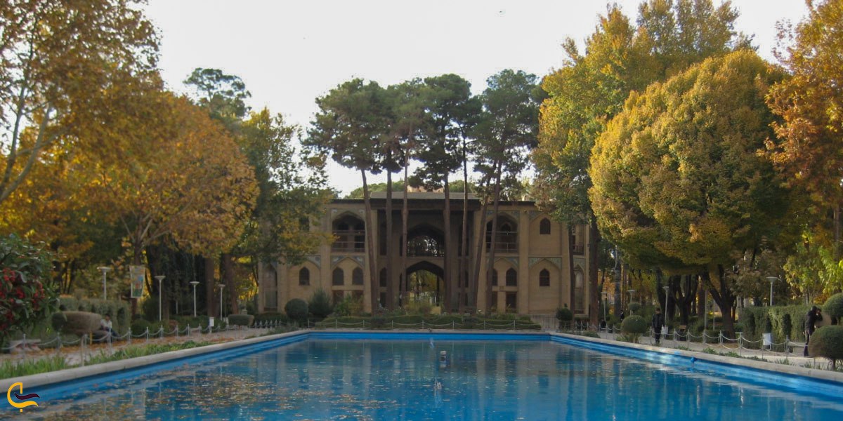 نمایی از کاخ هشت بهشت در اصفهان