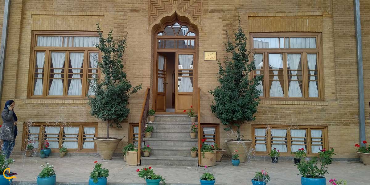 رستوران سنتی نون و نمک فخرالملوک تهران