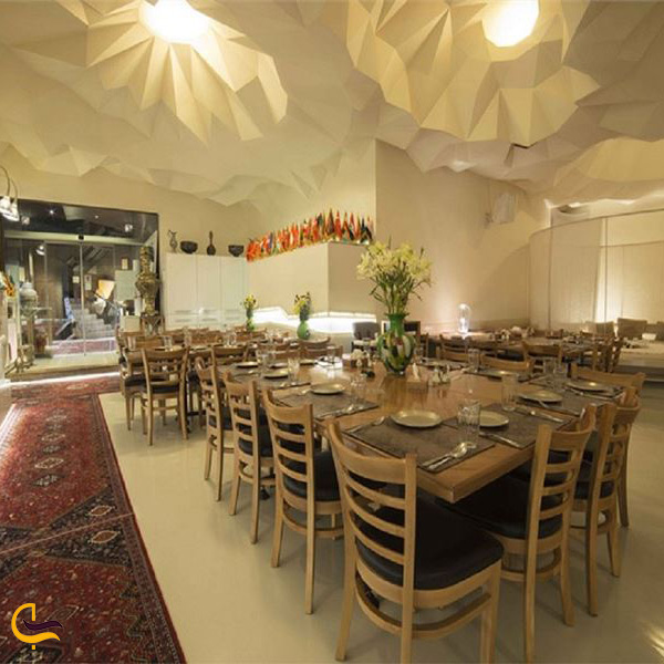 فضای داخلی و دکوراسیون رستوران هفت خوان شیراز