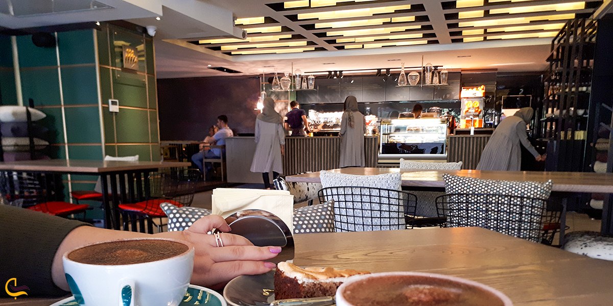 رستوران کازرین در تهران