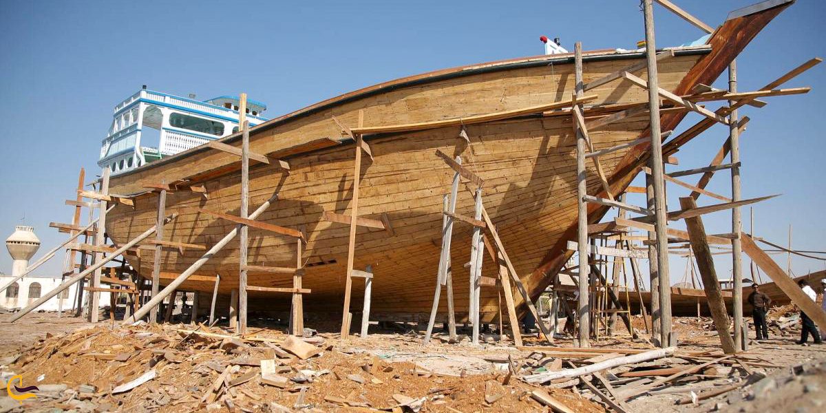 به تصویر کشیدن مراحل ساخت لنج در بوشهر