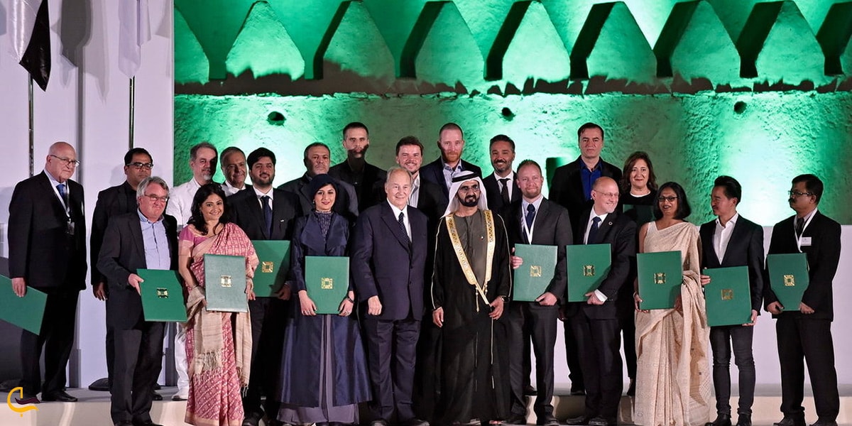 تصویر کسب جایزه در جشنواره آقاخان و لیست جوایز معماری پل طبیعت