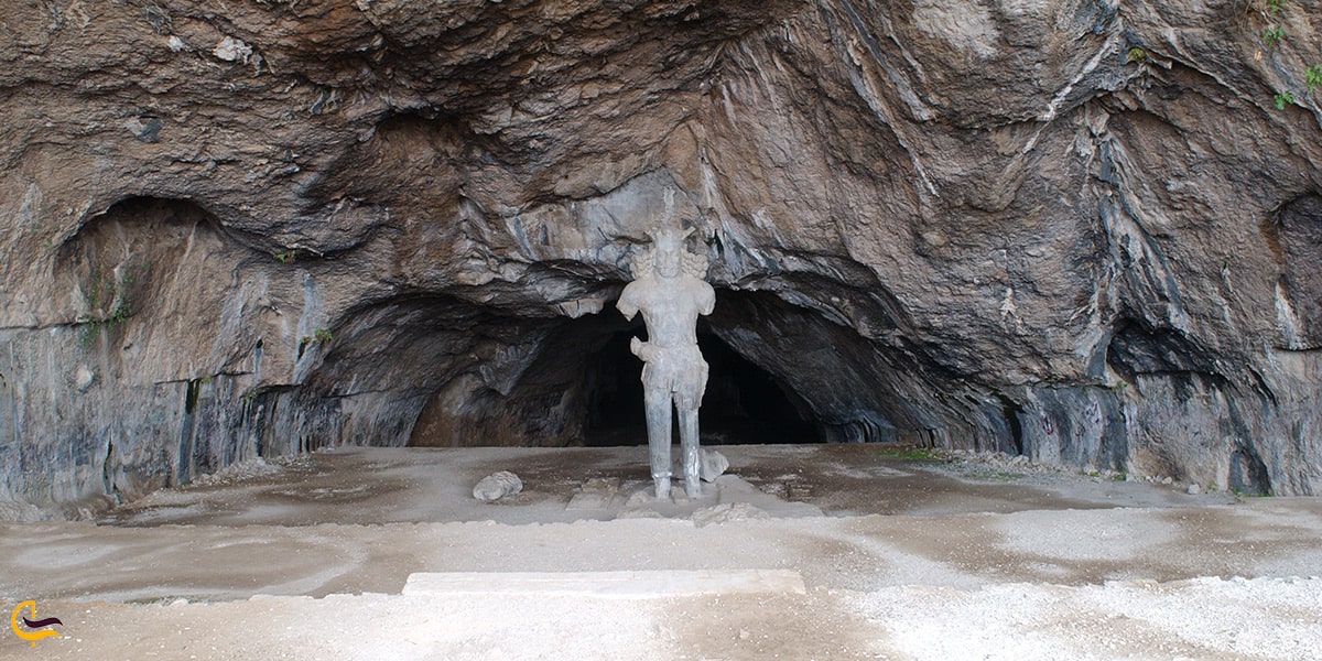 غارهای شیراز 