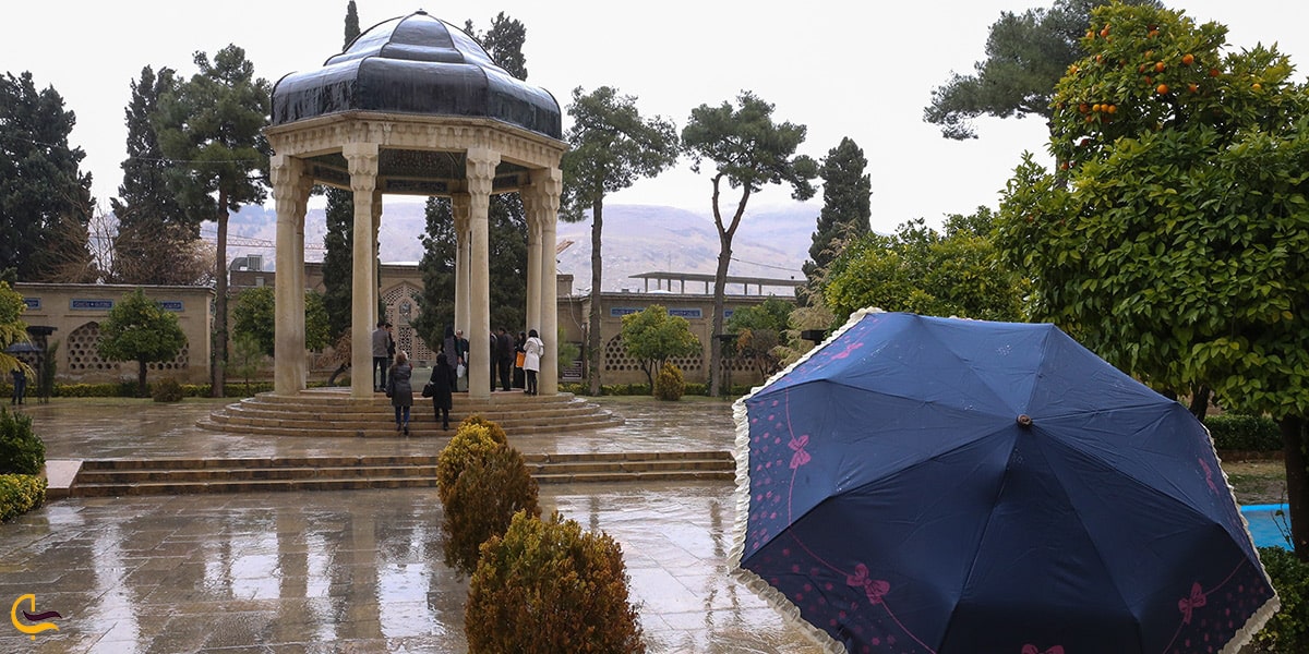 جاذبه دیدنی شهر شیراز آرامگاه حافظ حافظیه