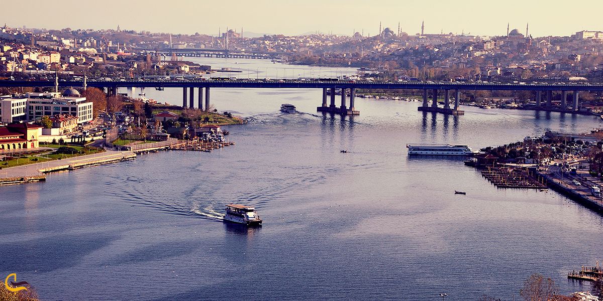 نمایی از آب های شهر استانبول