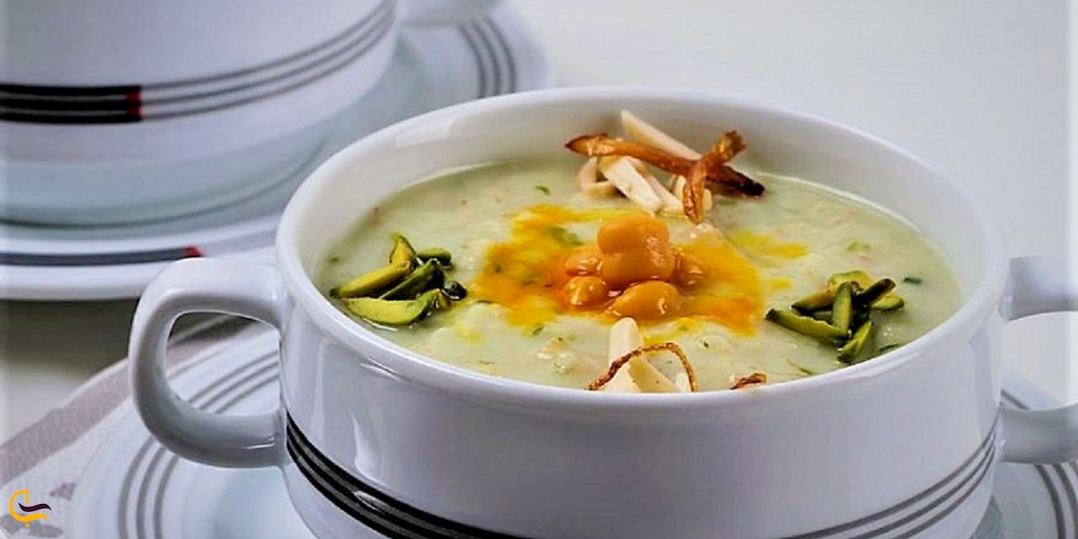 تصویری از آش گندم شیر