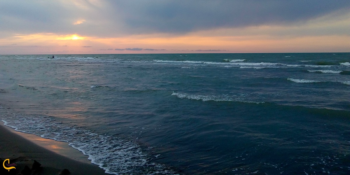 تصویری از ساحل زیبای چیکرود در مازندران