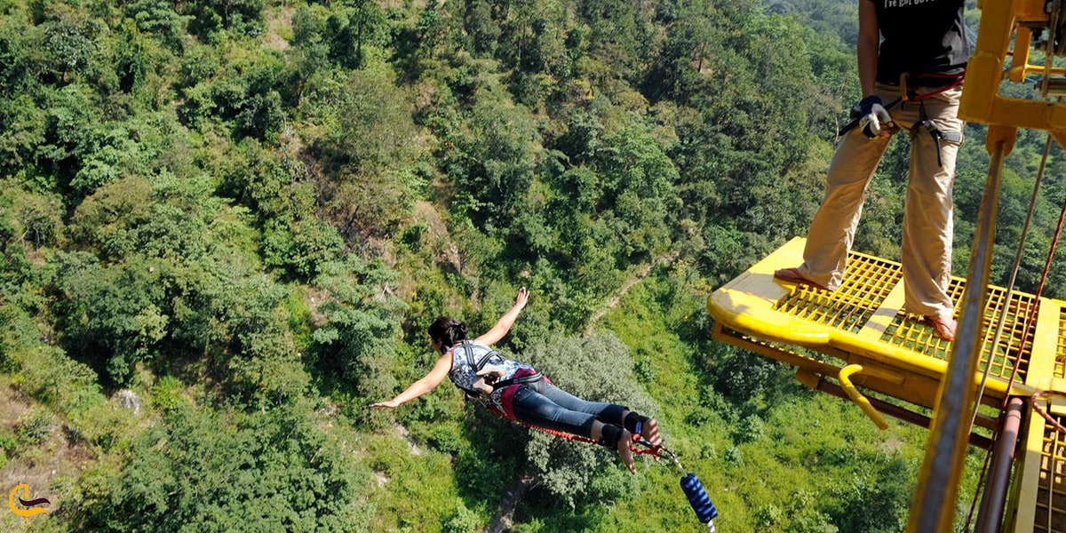 بانجی جامپینگ تفریح بهاری ارمنستان