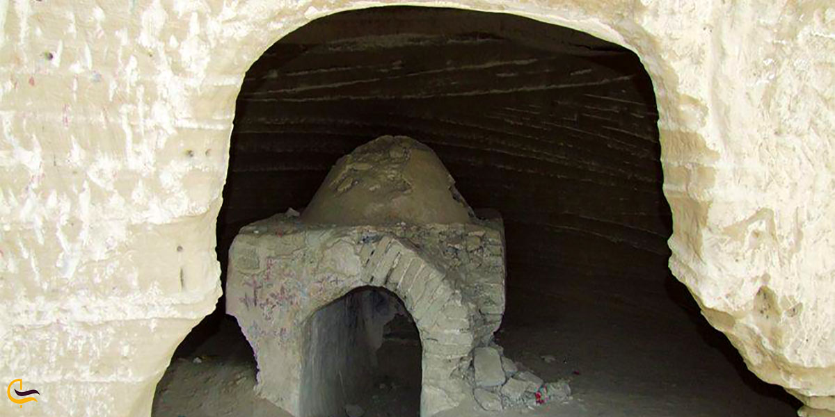 تصویری از غارهای سه گانه چابهار
