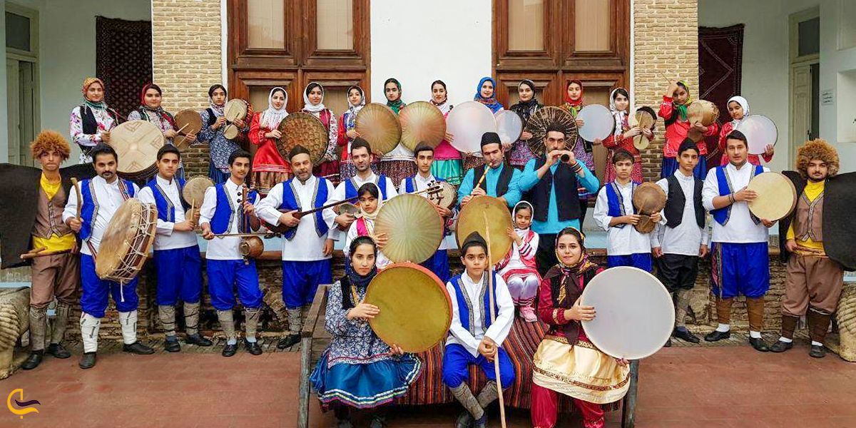 تصویری از گروه موسیقی محلی مازندران
