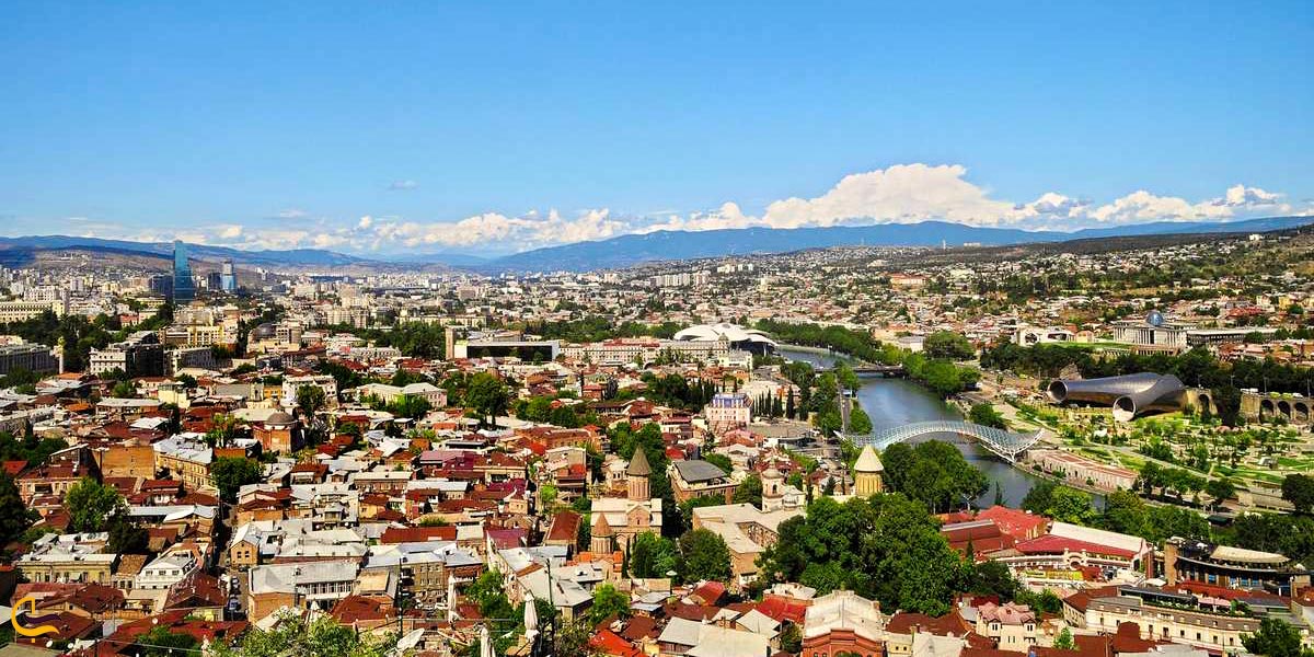 نمایی از بالای تفلیس